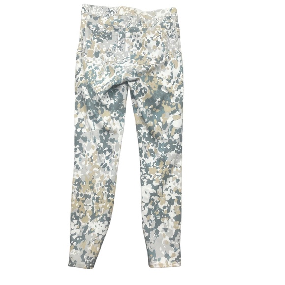 SPANX Medium Camo Pull On Tummy Support‎ Legging Rear Pockets - Picture 8 of 8